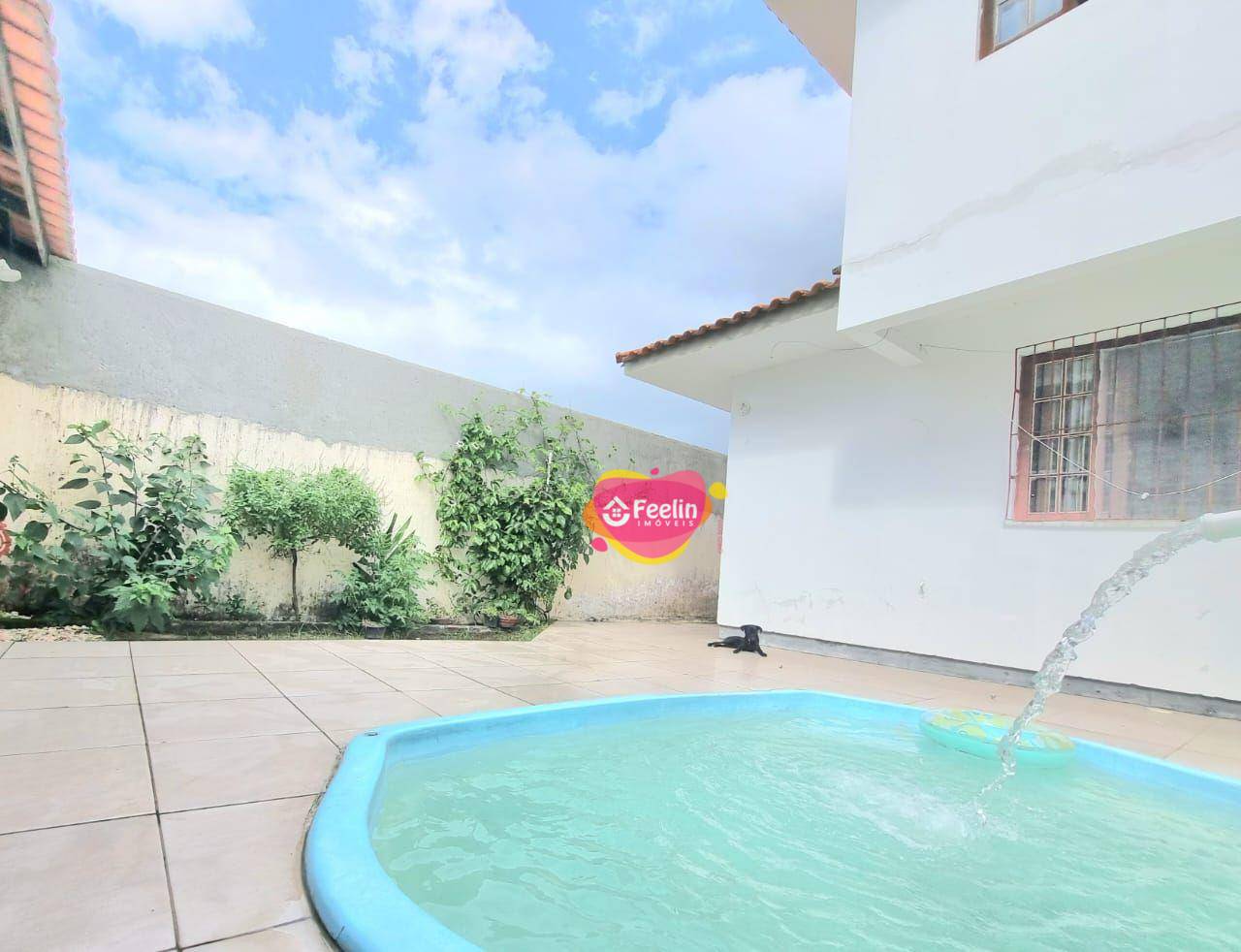 Casa, 4 quartos, 94 m² - Foto 1