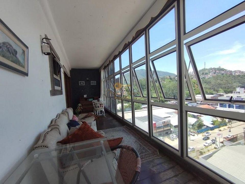 Apartamento à venda com 3 quartos, 187m² - Foto 7