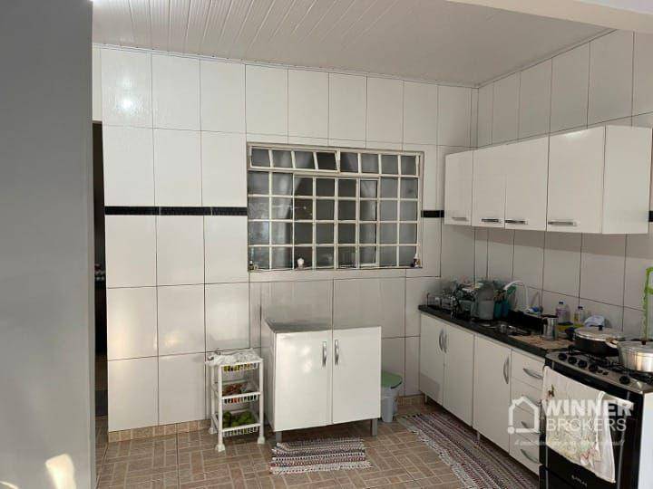 Casa à venda com 3 quartos, 170m² - Foto 3