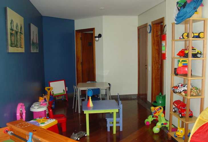 Apartamento à venda com 3 quartos, 181m² - Foto 3