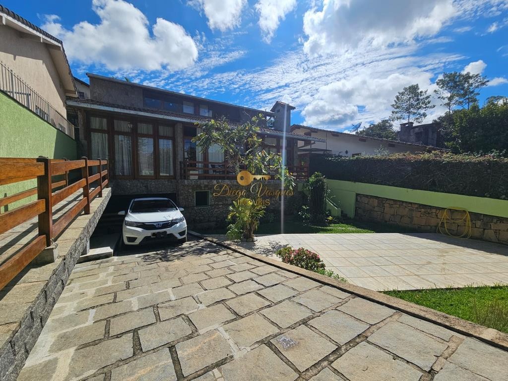 Casa à venda com 4 quartos, 200m² - Foto 3