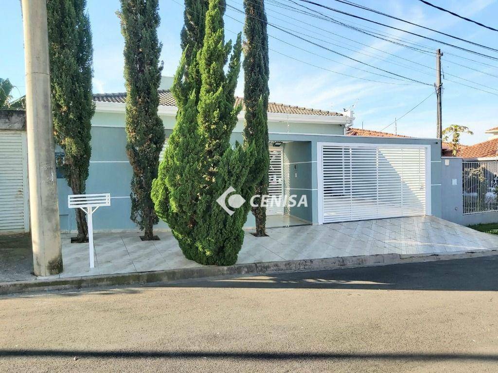 Casa à venda com 4 quartos, 180m² - Foto 1