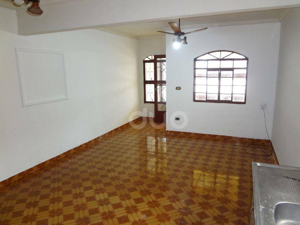 Casa à venda com 2 quartos, 100m² - Foto 7