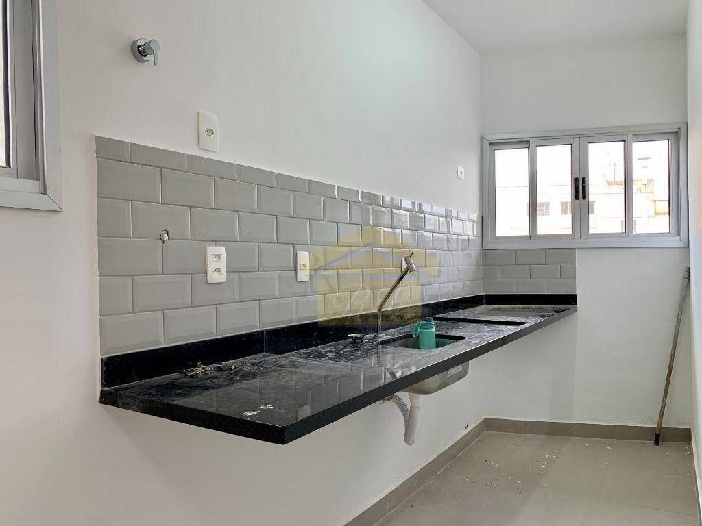 Apartamento para alugar com 3 quartos, 80m² - Foto 6