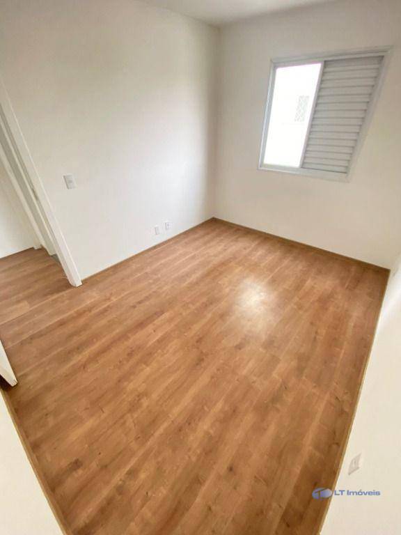 Apartamento à venda com 2 quartos, 56m² - Foto 13