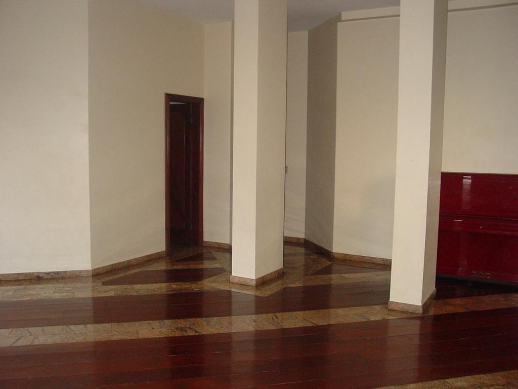 Apartamento à venda com 4 quartos, 204m² - Foto 9