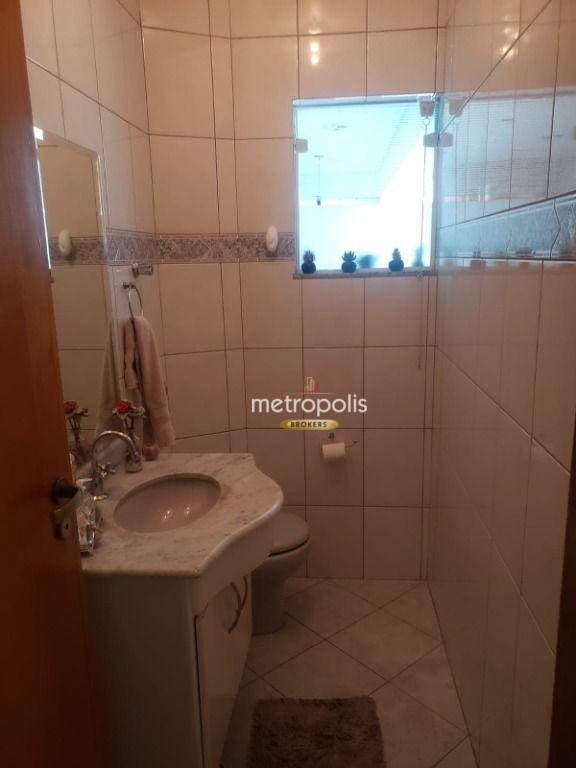 Sobrado à venda com 3 quartos, 219m² - Foto 4