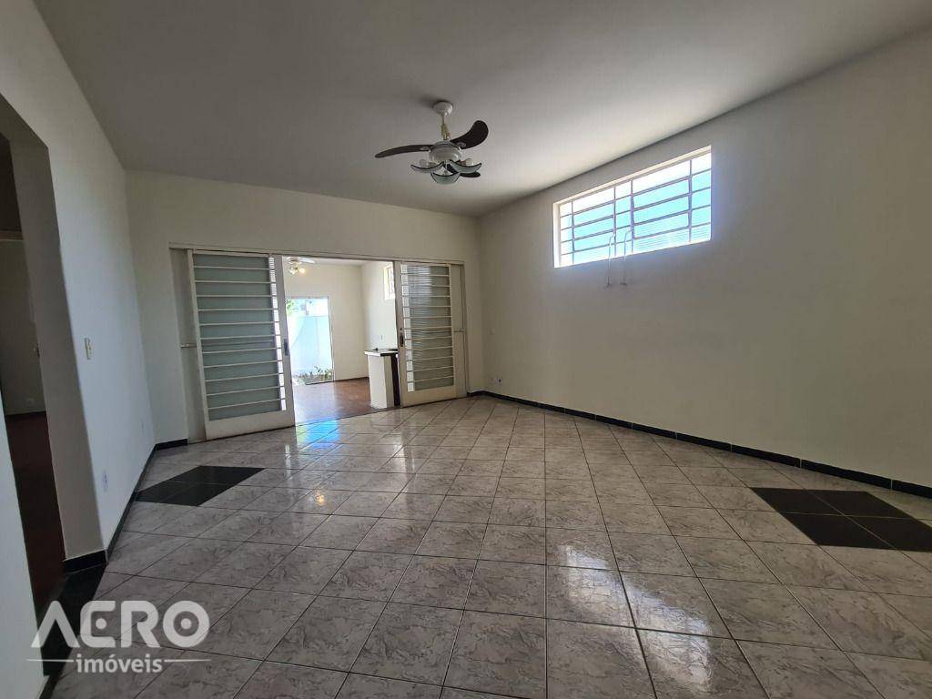 Casa à venda com 3 quartos, 170m² - Foto 11