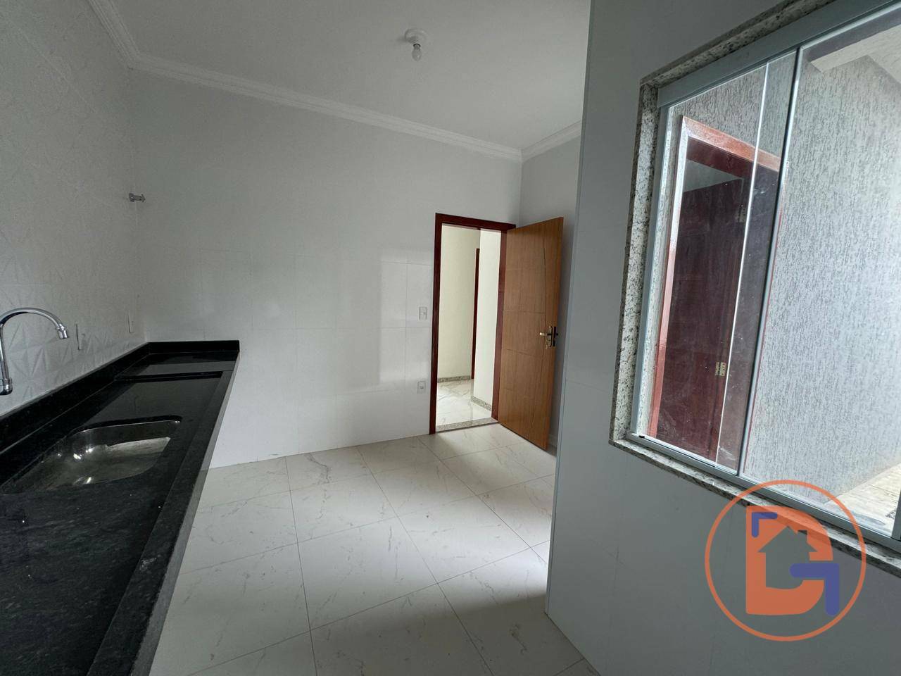 Casa à venda com 2 quartos, 85m² - Foto 8