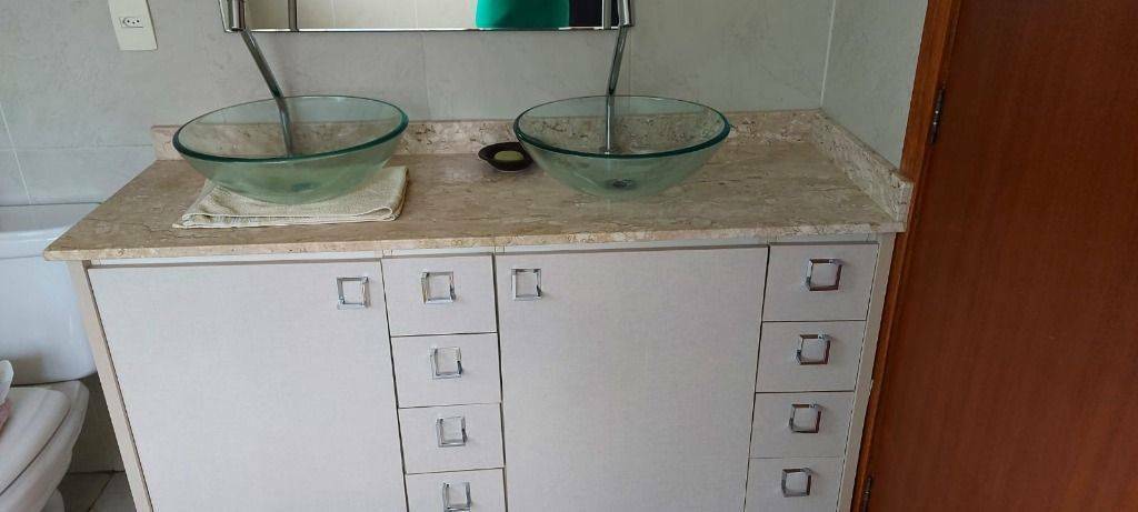 Casa de Condomínio à venda com 4 quartos, 240m² - Foto 7