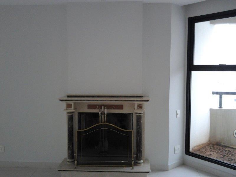 Apartamento para alugar com 4 quartos, 287m² - Foto 9