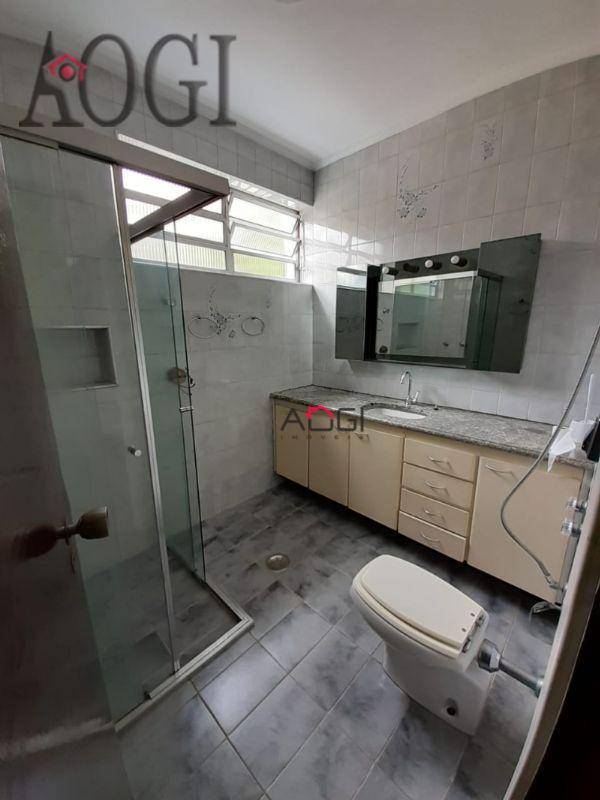 Casa para alugar com 4 quartos, 293m² - Foto 10