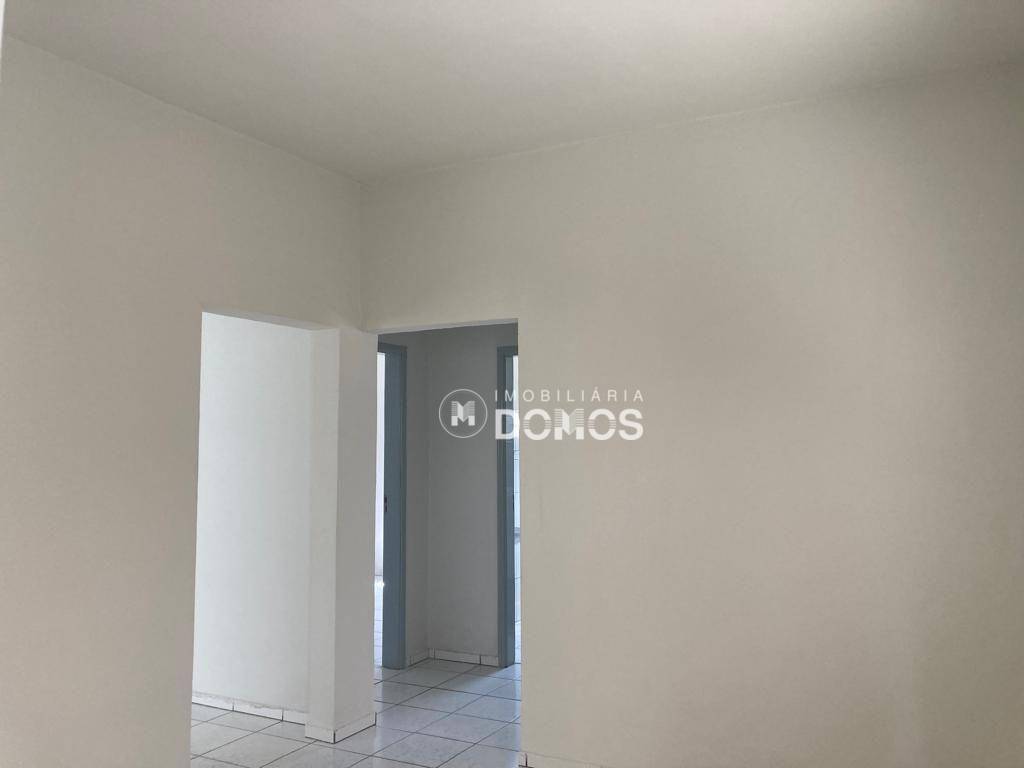 Apartamento para alugar com 2 quartos, 60m² - Foto 4