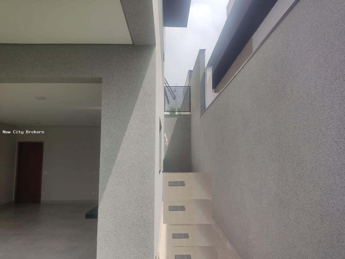 Sobrado à venda com 3 quartos, 300m² - Foto 17