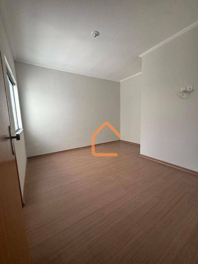 Apartamento à venda com 2 quartos, 75m² - Foto 13