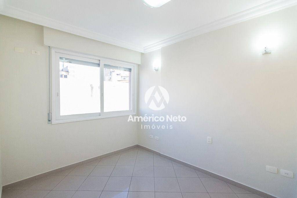 Apartamento para alugar com 4 quartos, 140m² - Foto 38