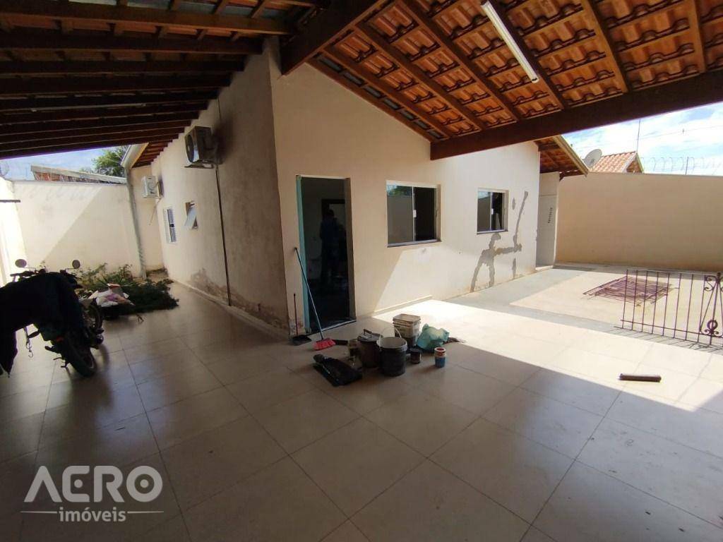 Casa para alugar com 2 quartos, 160m² - Foto 3