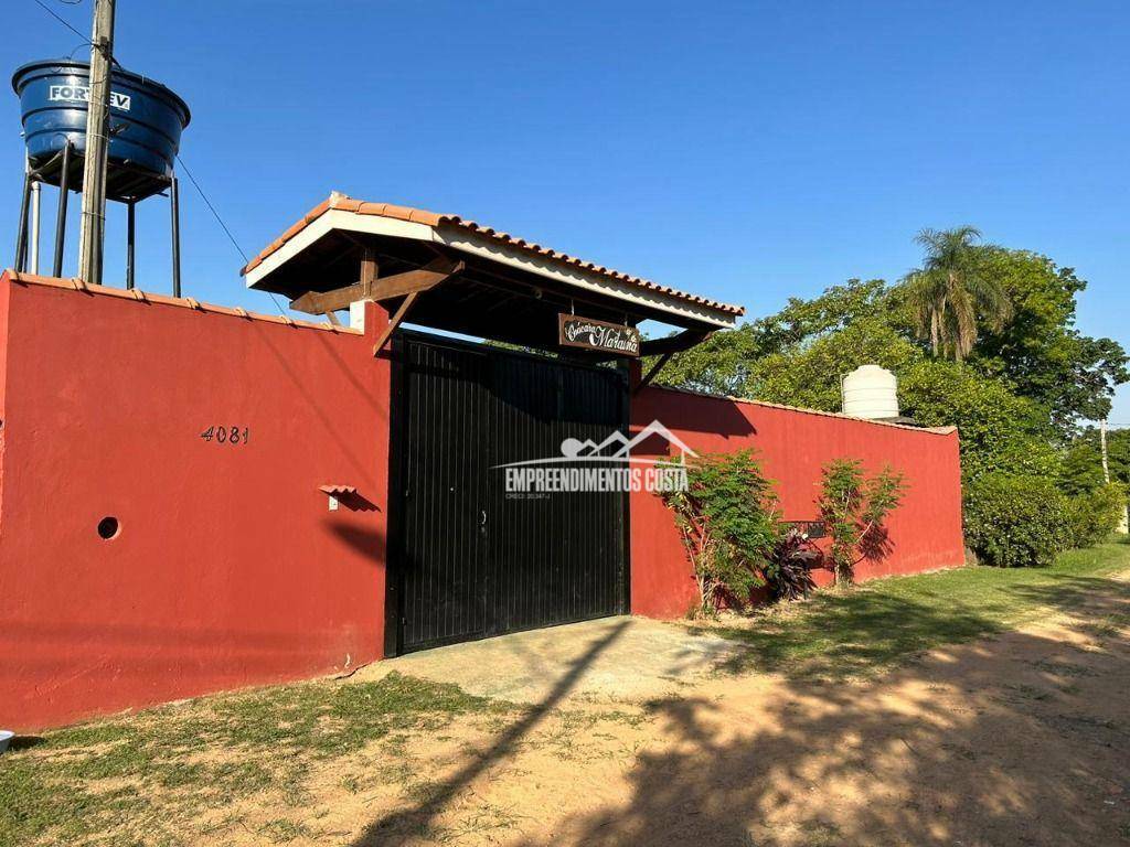 Chácara à venda com 3 quartos, 300m² - Foto 2