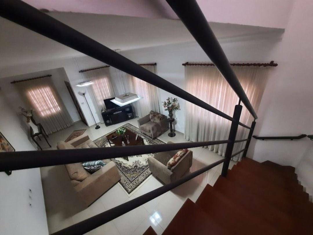 Casa à venda com 3 quartos, 229m² - Foto 8