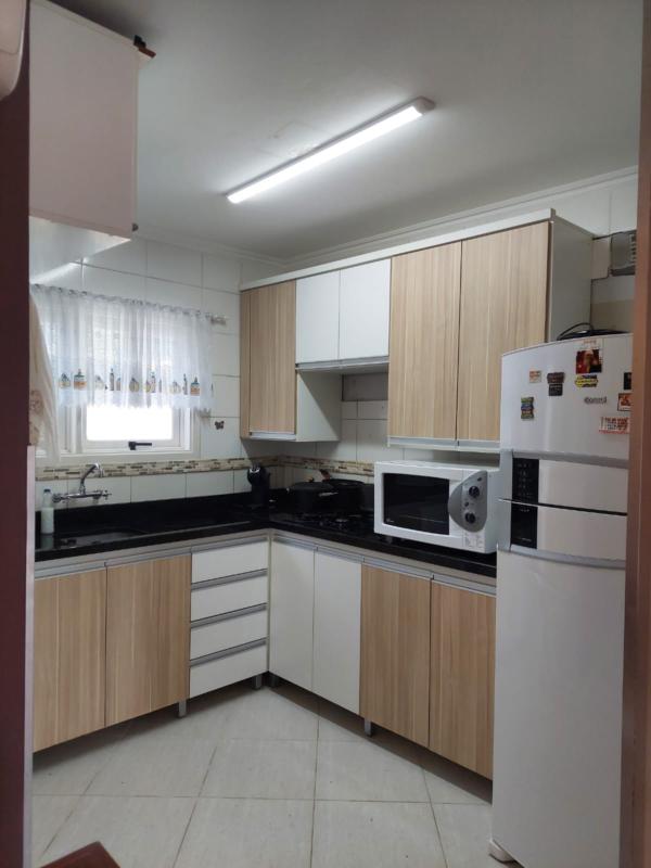 Casa à venda com 2 quartos, 63m² - Foto 5