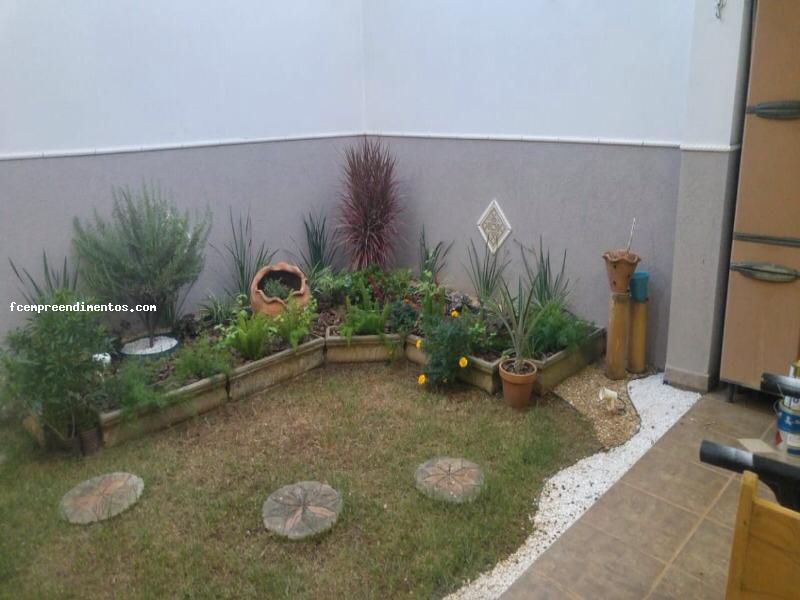 Casa de Condomínio à venda com 3 quartos, 200m² - Foto 19