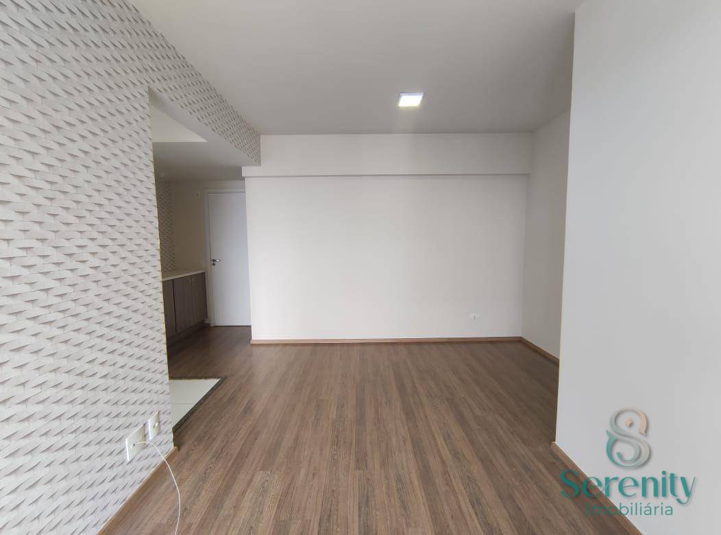 Apartamento para alugar com 3 quartos, 74m² - Foto 4