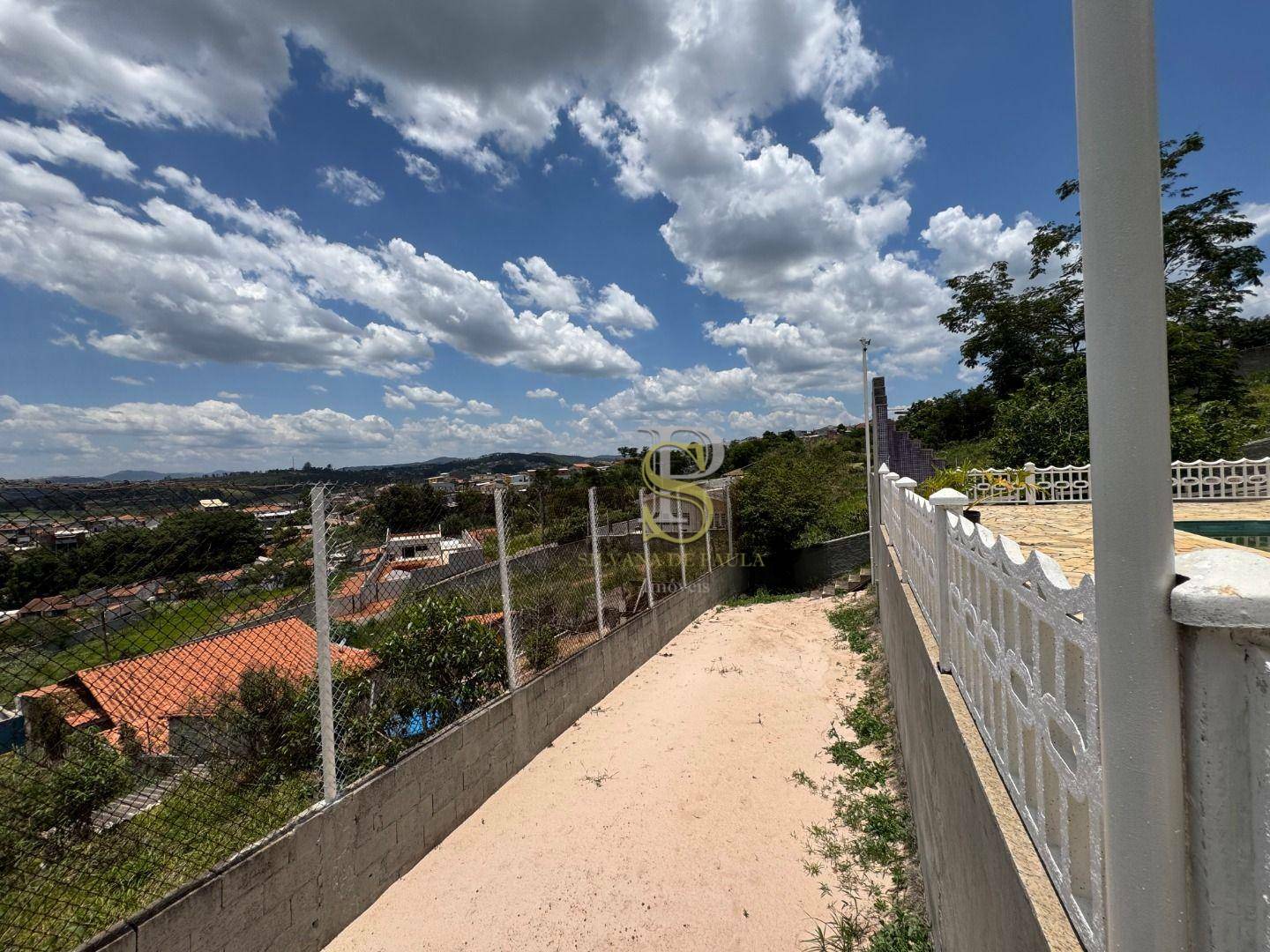 Chácara à venda com 4 quartos, 360m² - Foto 45