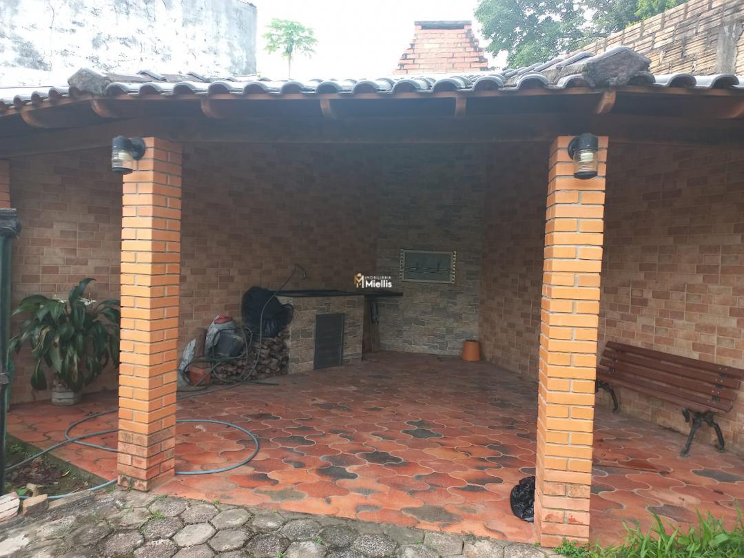 Casa à venda com 3 quartos, 200m² - Foto 17