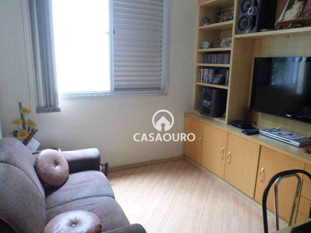 Apartamento à venda com 3 quartos, 95m² - Foto 4