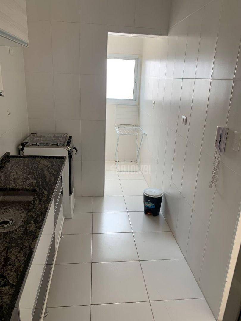 Apartamento à venda com 2 quartos, 67m² - Foto 11