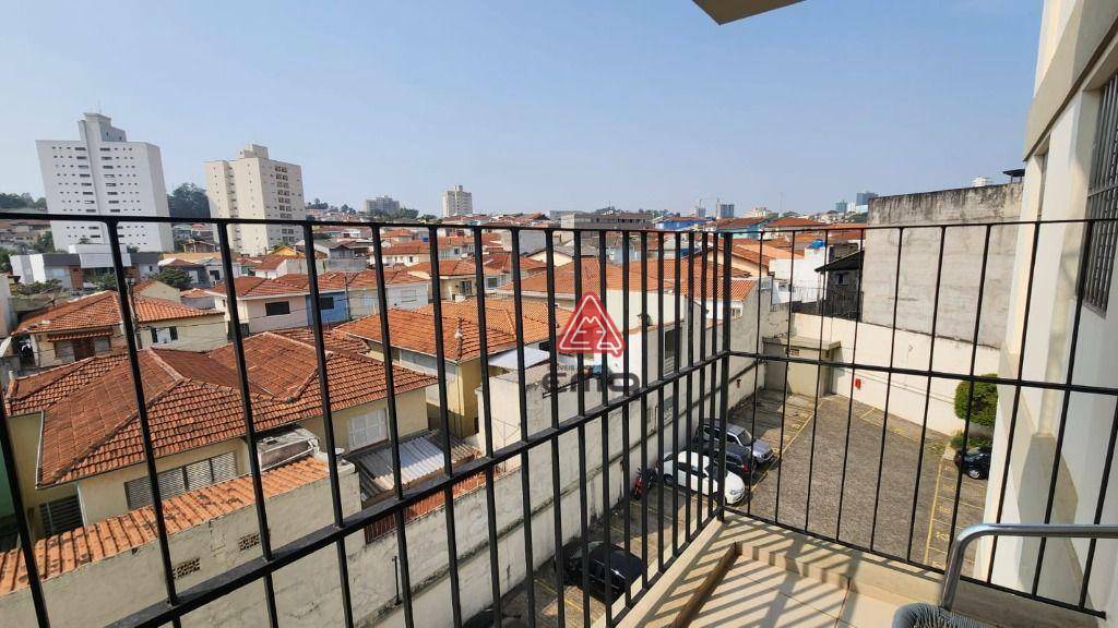 Apartamento à venda com 3 quartos, 70m² - Foto 1