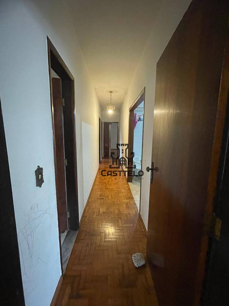 Casa à venda com 4 quartos, 170m² - Foto 8