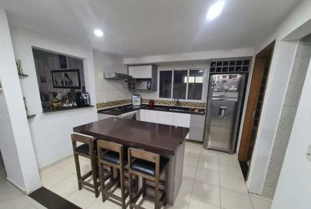 Casa de Condomínio à venda com 4 quartos, 375m² - Foto 21