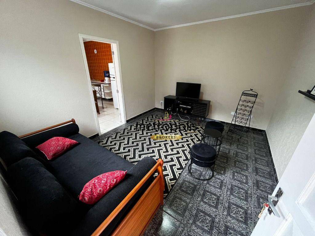Casa para alugar com 1 quarto, 65m² - Foto 1