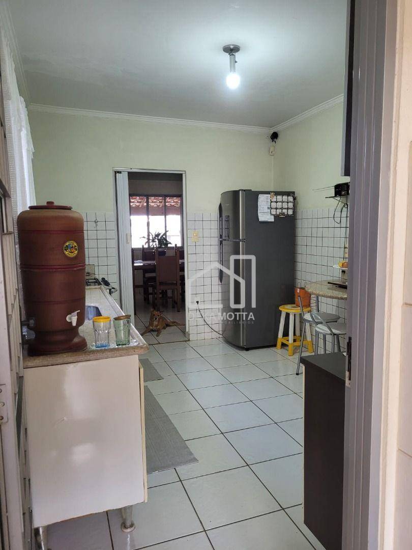 Casa à venda com 3 quartos, 240m² - Foto 24