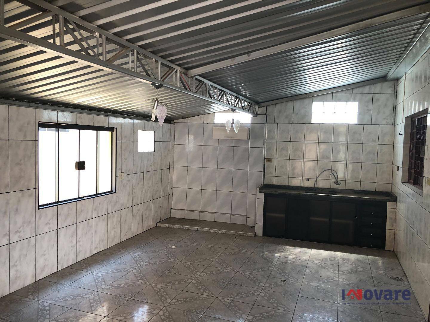 Casa à venda com 3 quartos, 180m² - Foto 3