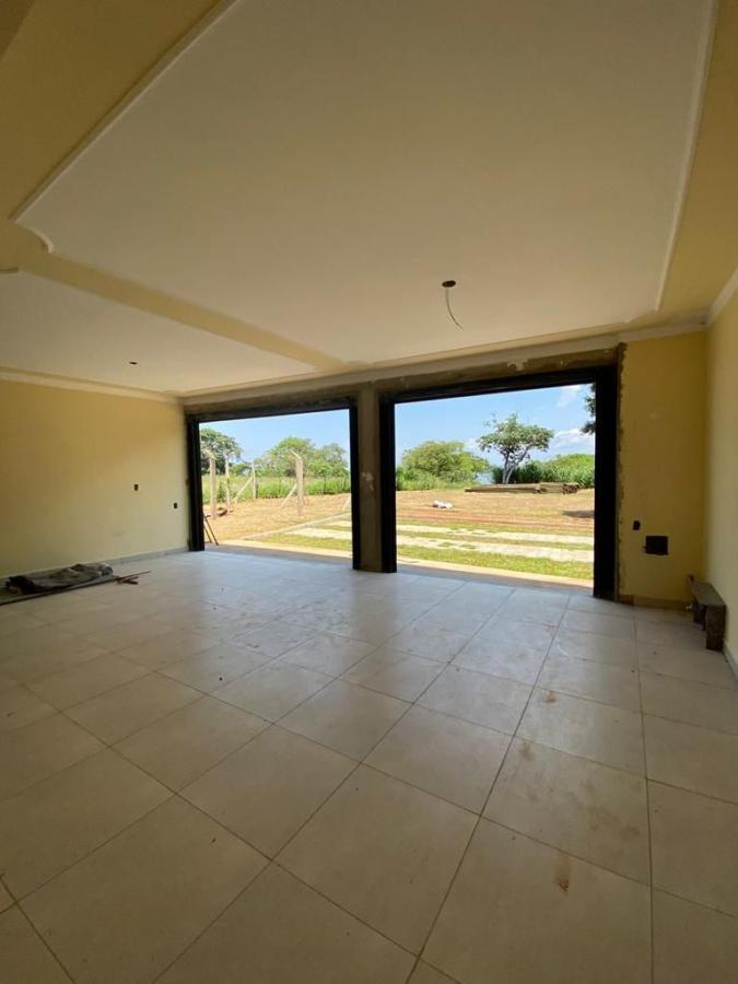 Casa à venda com 3 quartos, 380m² - Foto 8