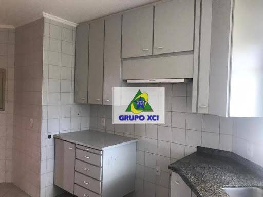 Apartamento à venda com 4 quartos, 161m² - Foto 11