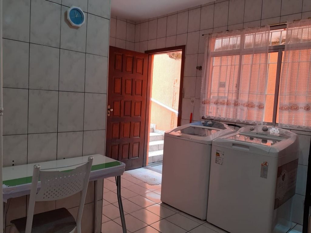 Sobrado à venda com 4 quartos, 242m² - Foto 13