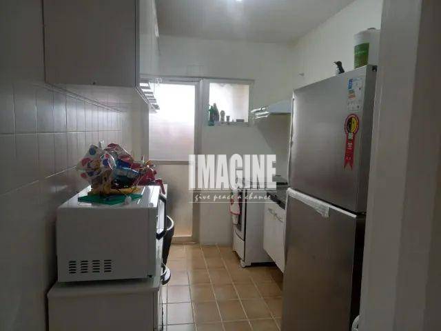 Apartamento à venda com 2 quartos, 52m² - Foto 4