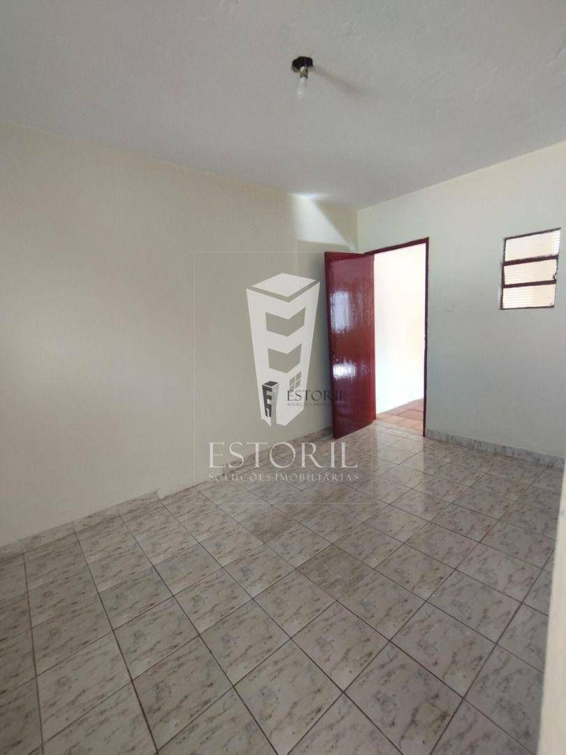 Casa à venda com 3 quartos, 180m² - Foto 7