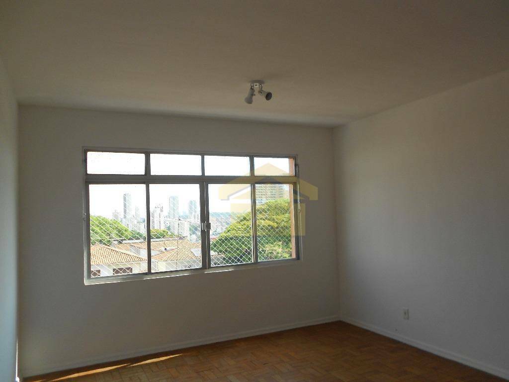 Apartamento à venda com 3 quartos, 80m² - Foto 2