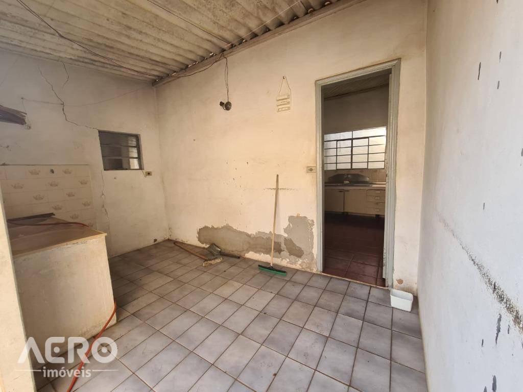 Casa à venda com 3 quartos, 160m² - Foto 24