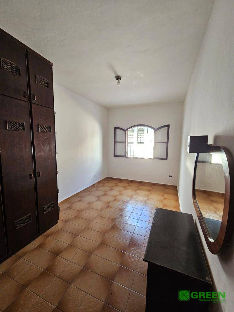 Casa à venda com 3 quartos, 300M2 - Foto 18