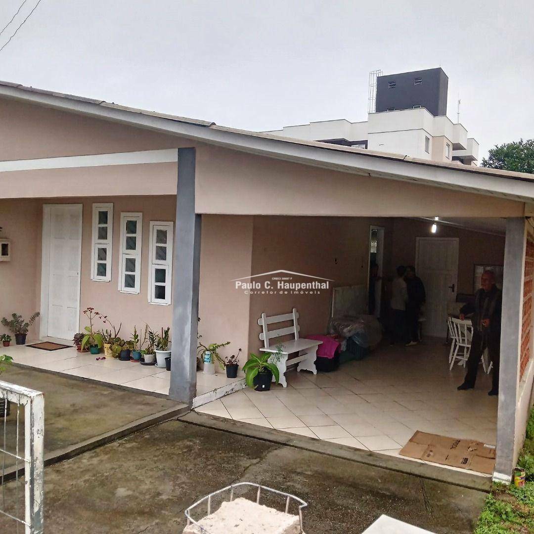 Casa à venda com 3 quartos, 300m² - Foto 2