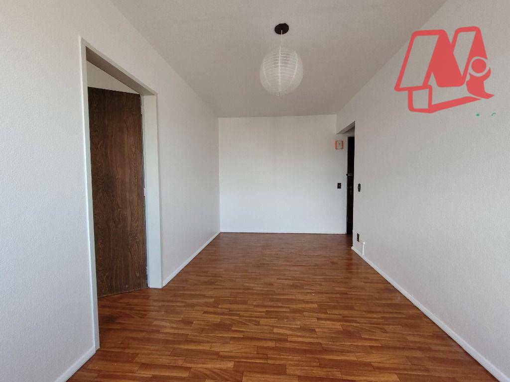 Apartamento à venda com 1 quarto, 42m² - Foto 4