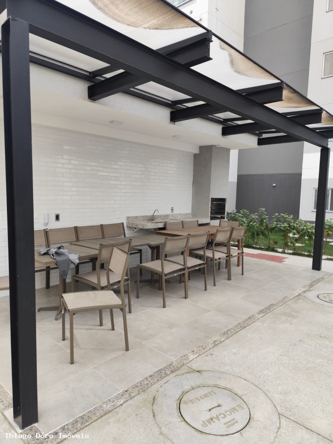 Apartamento à venda com 2 quartos, 41m² - Foto 18