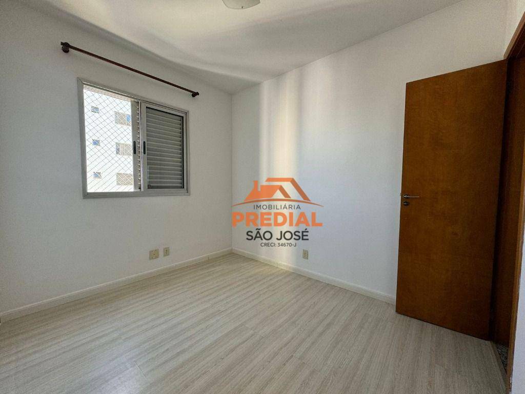 Apartamento para alugar com 3 quartos, 93m² - Foto 10