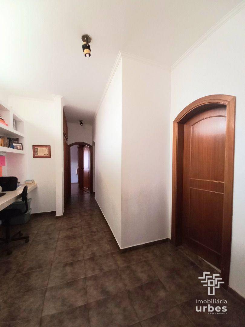 Casa à venda com 3 quartos, 174m² - Foto 7