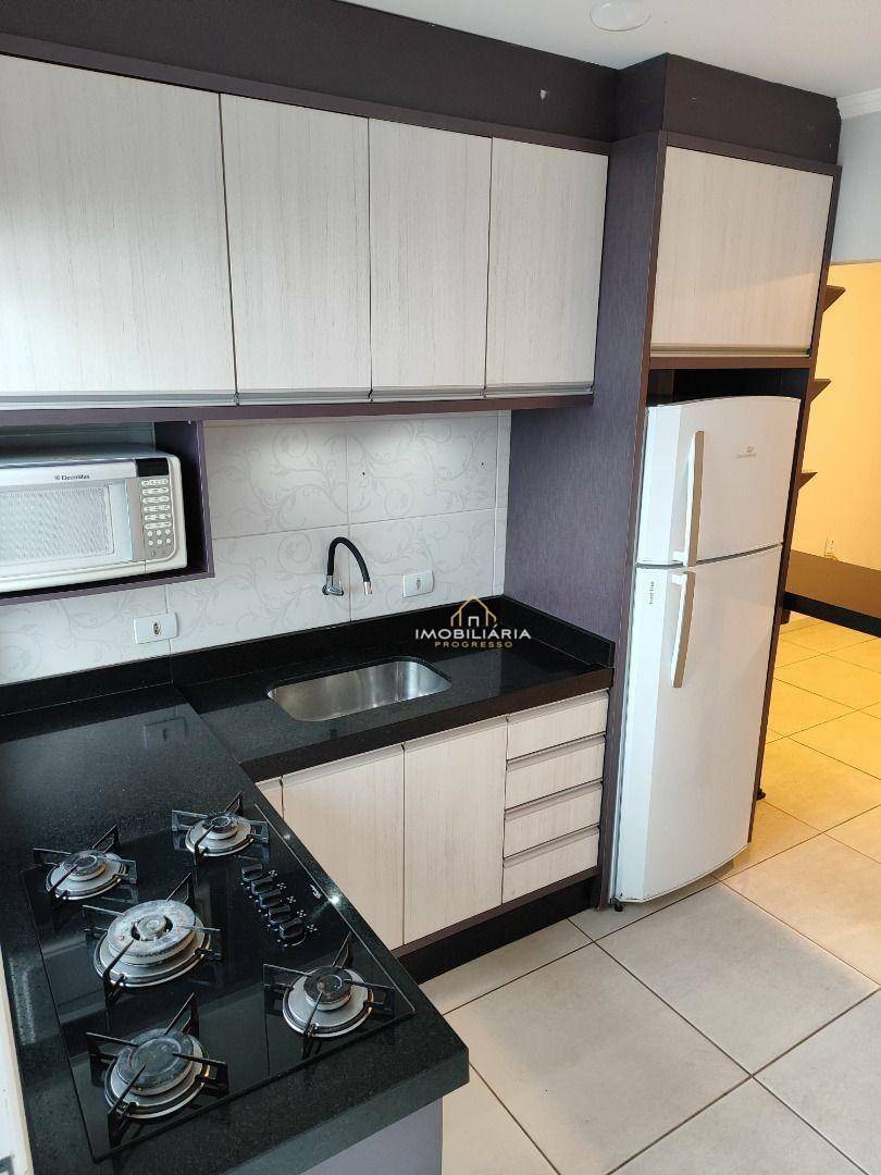 Casa à venda com 2 quartos, 60m² - Foto 18